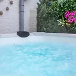 Сasa de vacaciones Romantisches Weinkellerhaeuschen Mit Whirlpool Krems an der Donau